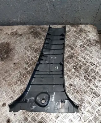 Toyota RAV 4 (XA30) (B) pillar trim (bottom) 6241442050 T10016