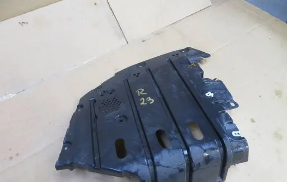BMW iX Engine splash shield/under tray 5175 7932077