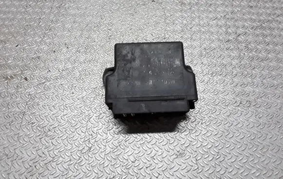 Mercedes-Benz Vito Viano W638 Glow plug pre-heat relay