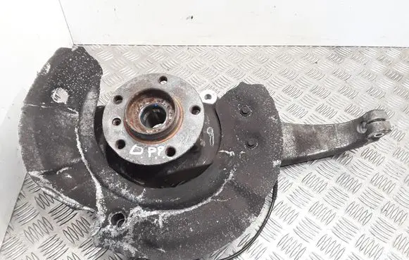 BMW 5 F10 F11 Front wheel hub