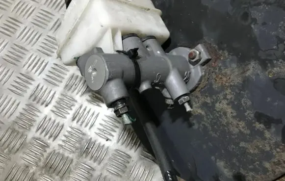 Fiat Ducato Master brake cylinder 7700309824a