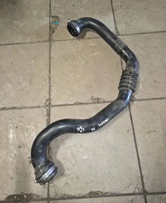 Renault Trafic II (X83) Intercooler hose/pipe 8200273825 9385176