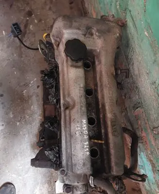 Mazda 323 F Engine