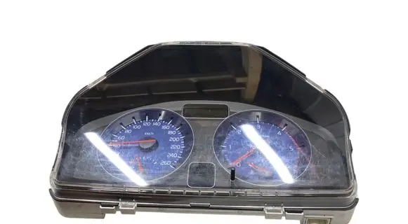 Volvo V50 Speedometer (instrument cluster) 30695995 36002460 69199760T
