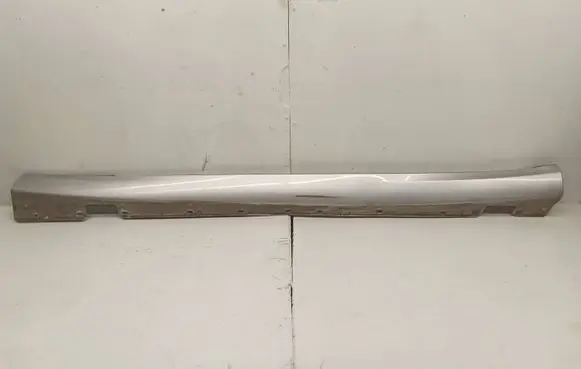 Mercedes-Benz CLS C219 Sill A2196900140