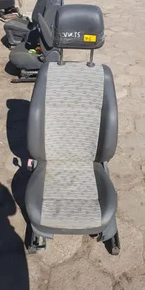 Volkswagen Transporter - Caravelle T5 Front driver seat 