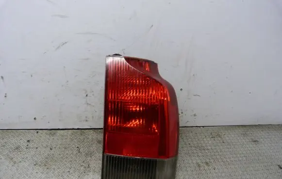 Volvo V70 Rear/tail lights 9154498