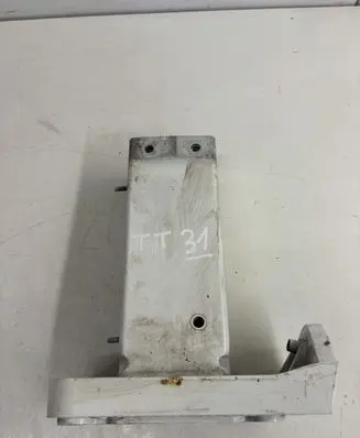 Audi TT TTS Mk2 Front side member 8J0806109E 8J0805861