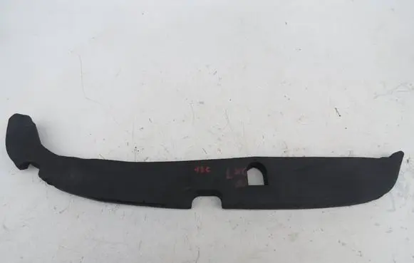 Volvo V90 Cross Country Fender foam support/seal 