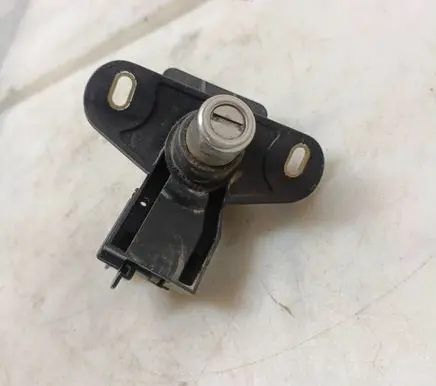 Opel Astra G Tailgate/trunk/boot lock/catch/latch GM770
