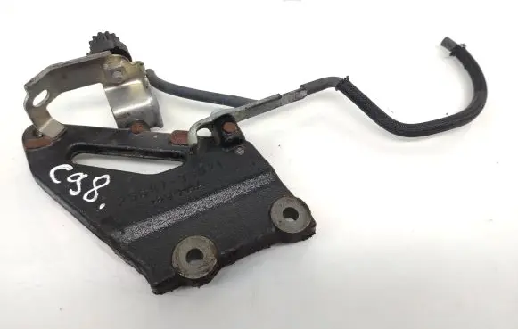 Toyota Auris E180 Engine mounting bracket 2568733021