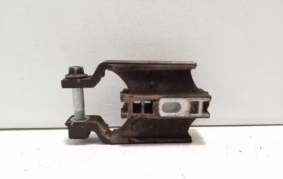 Volvo XC60 Engine mount bracket 31339956