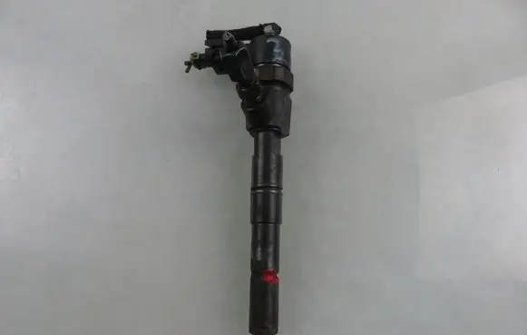 Opel Astra H Fuel injector 0445110159