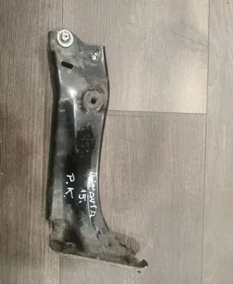 Skoda Octavia Mk3 (5E) Fender mounting bracket 5E08211411 5E0821141