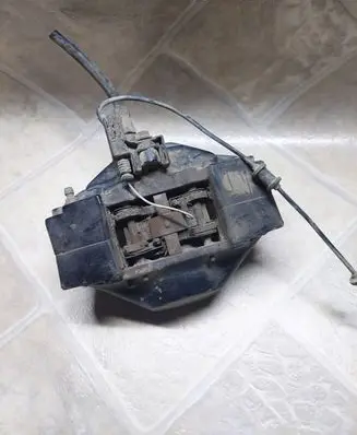 Mercedes-Benz ML W163 Rear brake caliper