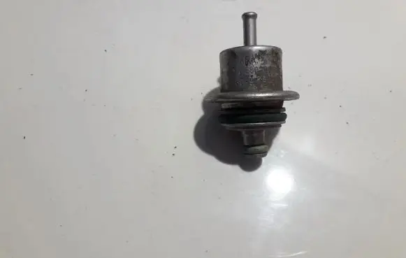 Fuel pressure sensor