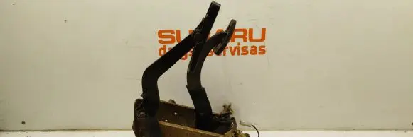 Subaru Leone 1800 Pedal assembly 