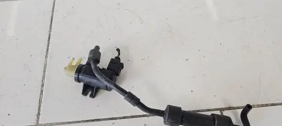 Toyota Avensis T250 Turbo solenoid valve 08T338 70086800