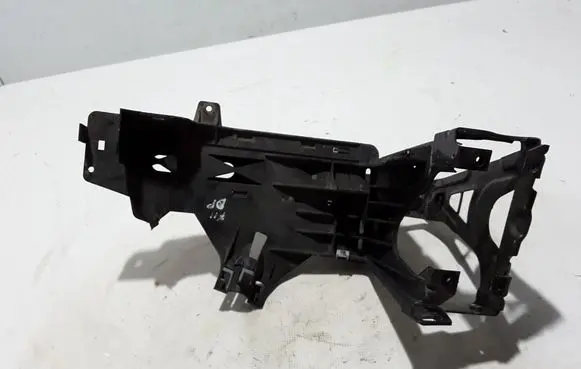 BMW 5 F10 F11 Headlight/headlamp mounting bracket 7200794