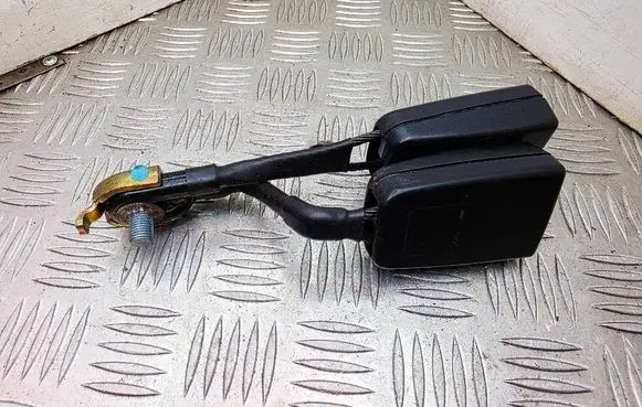 Mercedes-Benz S W221 Rear seatbelt buckle A2218600269 33036720