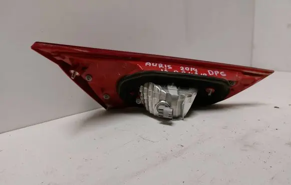 Toyota Auris E180 Rear/tail lights 05170237 02260