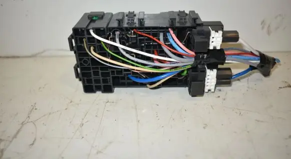 Peugeot 508 Fuse module 9665492680