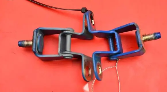 Opel Mokka X Tailgate/trunk/boot hinge