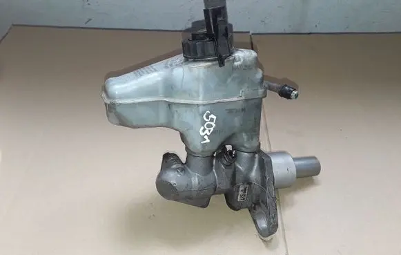 Skoda Superb B6 (3T) Master brake cylinder 03350886361