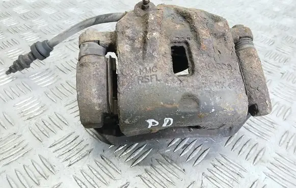 KIA Carens I Front brake caliper