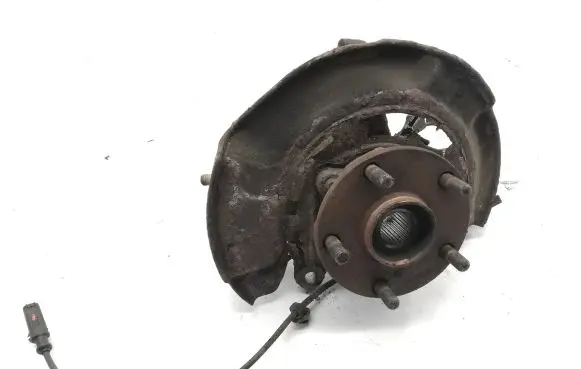 Toyota Verso-S Front wheel hub