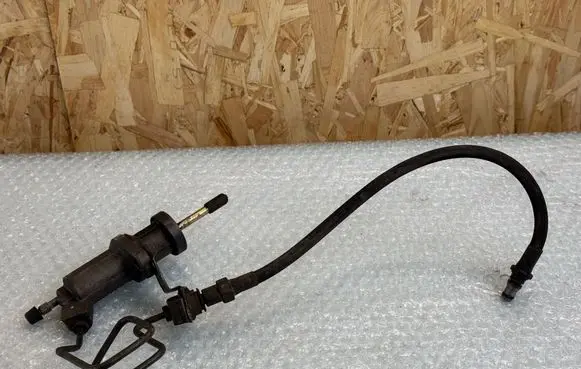 BMW 3 E46 Clutch slave cylinder FTE6740
