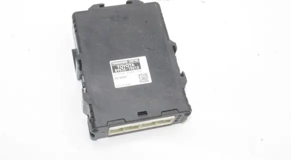 Toyota Auris 150 Gearbox control unit/module 8953575010