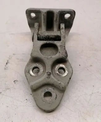 Renault Master III Front door lower hinge 362471F
