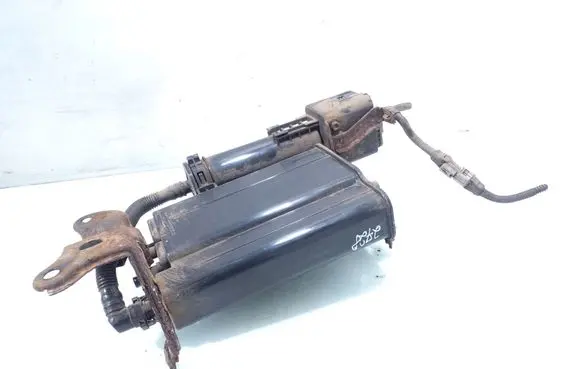 Active carbon filter fuel vapour canister