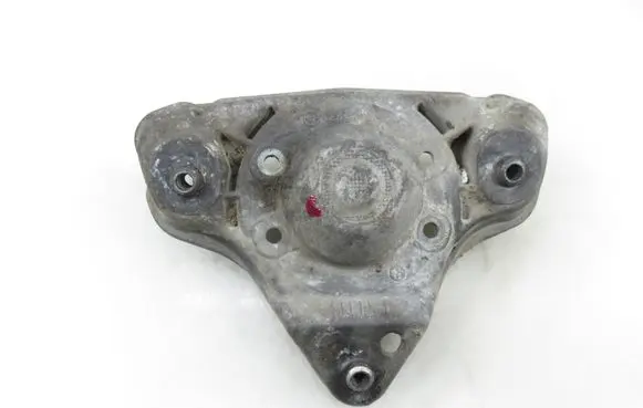 Volkswagen PASSAT B5.5 Front upper strut mount 8D0412383E