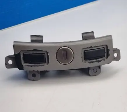 BMW 7 E65 E66 Tailgate exterior lock B0300156 KW5103