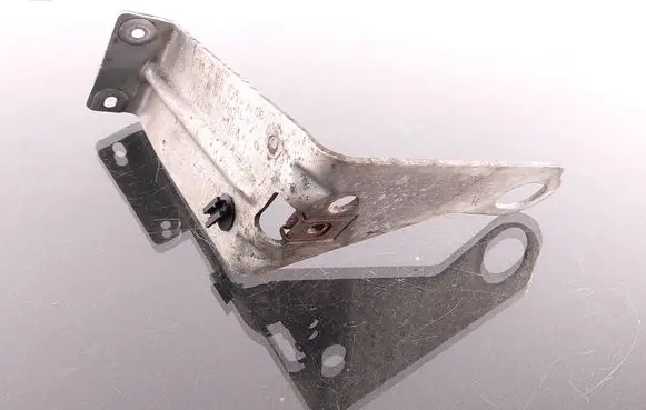BMW X5 E70 Fender mounting bracket 51717188835