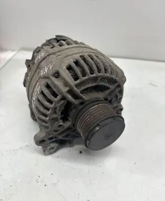 Volkswagen Sharan Generator/alternator 028903028E 0124515010