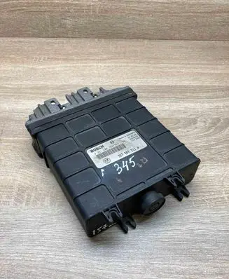Volkswagen PASSAT B3 Engine control unit/module ECU 357907311A 0261200752