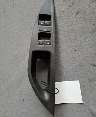 Seat Altea XL Electric window control switch 5P1867171A