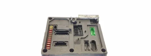 Volkswagen Sharan Fuse module 7M0971882A