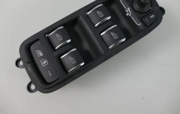 Volvo XC60 Quarter vent window switch 