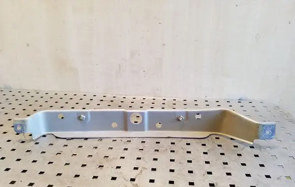 Opel Antara Fender mounting bracket