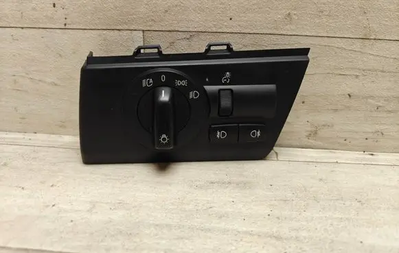 BMW X3 E83 Light switch 3310960DD