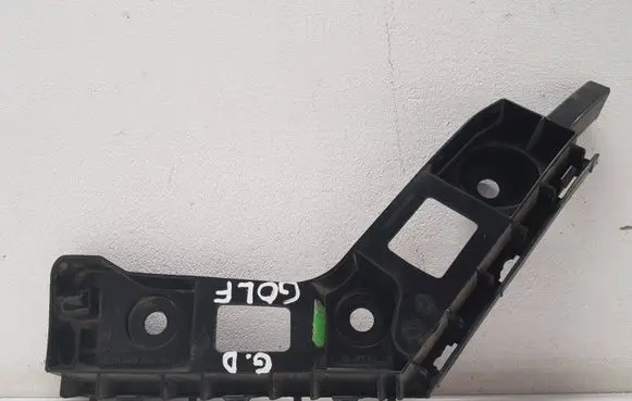Rear bumper mounting bracket