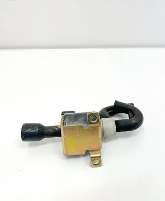 Mercedes-Benz SL R129 Turbo solenoid valve A0008000578 0008000578