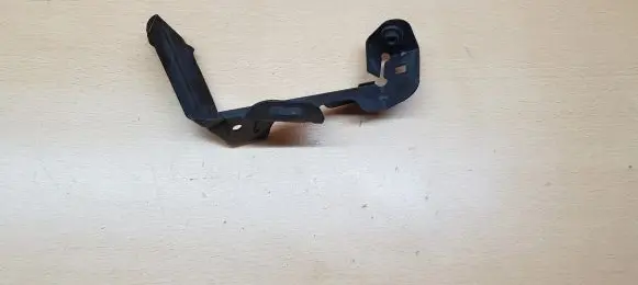 Porsche Macan (95B) Other engine bay part 95B121079
