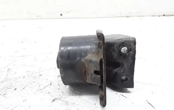 Hyundai Getz Engine mount bracket 5081412