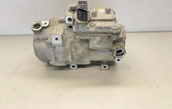 Lexus ES 300h Air conditioning (A/C) compressor (pump) 0422000462