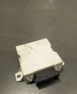 Toyota Avensis T250 Window wiper relay 150696